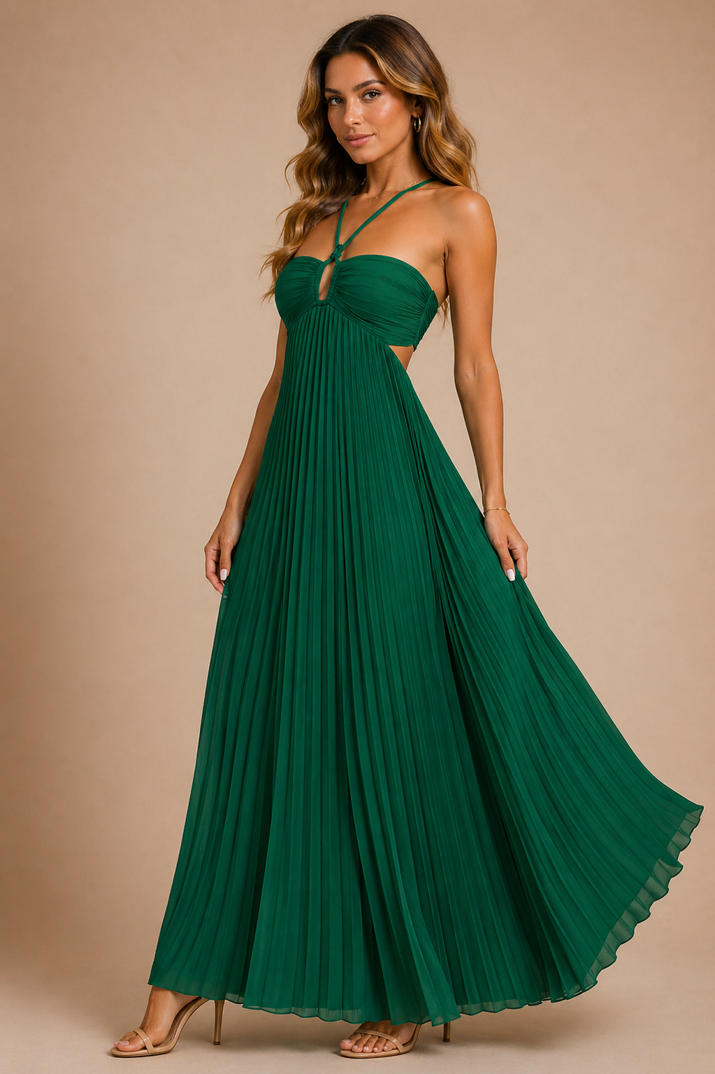 Robe plissée longue fluide élégante vert émeraude taille haute sophistiquée
